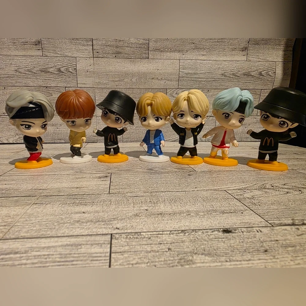 McDonald's Chibi Collectible Figure Set - Yellow, Black, Blue, Blonde, Mint